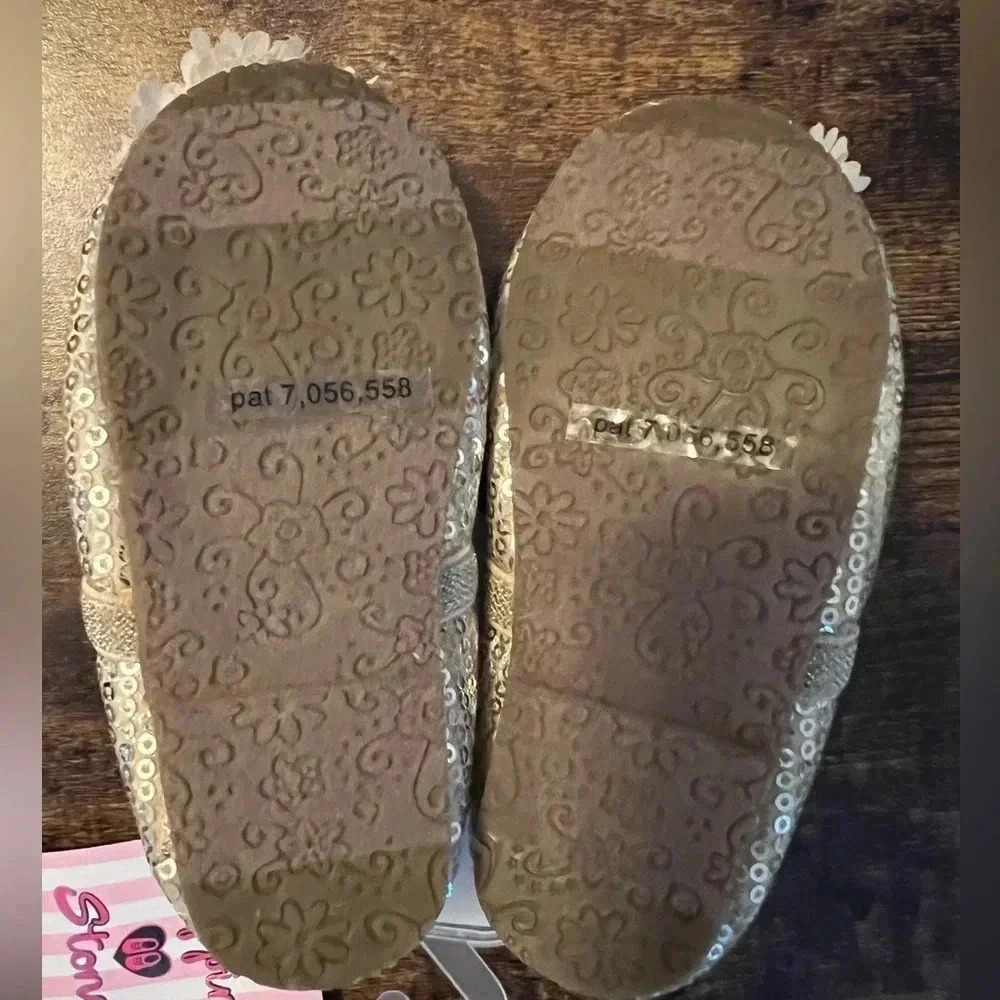 Stepping Stones | toddler girls dress shoes. Size: 18-24M, size-6 - Picture 4 of 11